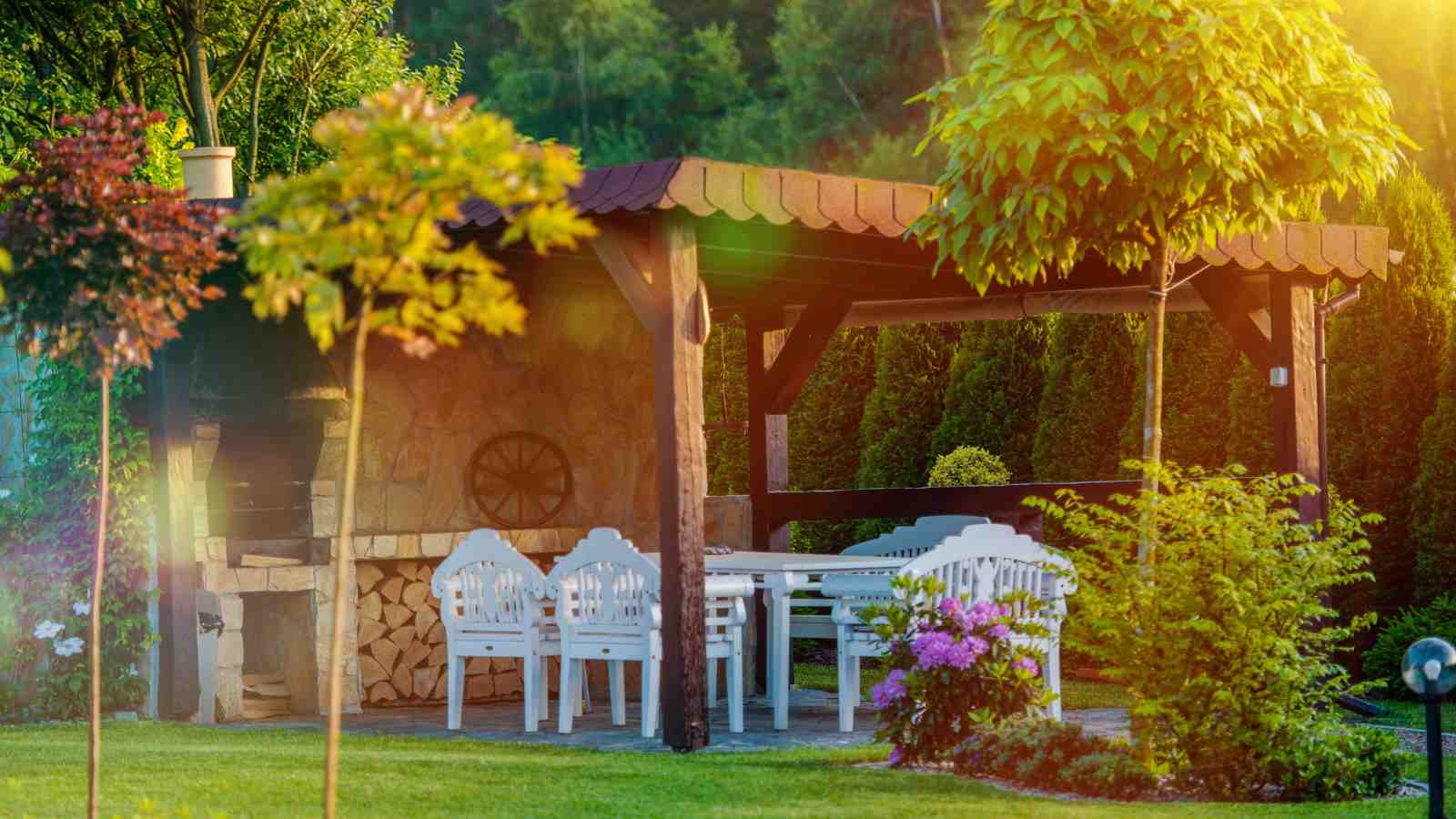 5 Reasons Why Your Outdoor Electrical Outlet Isn't Working